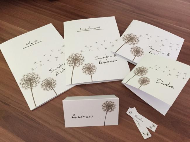 Hochzeitseinladungen Tischschilder