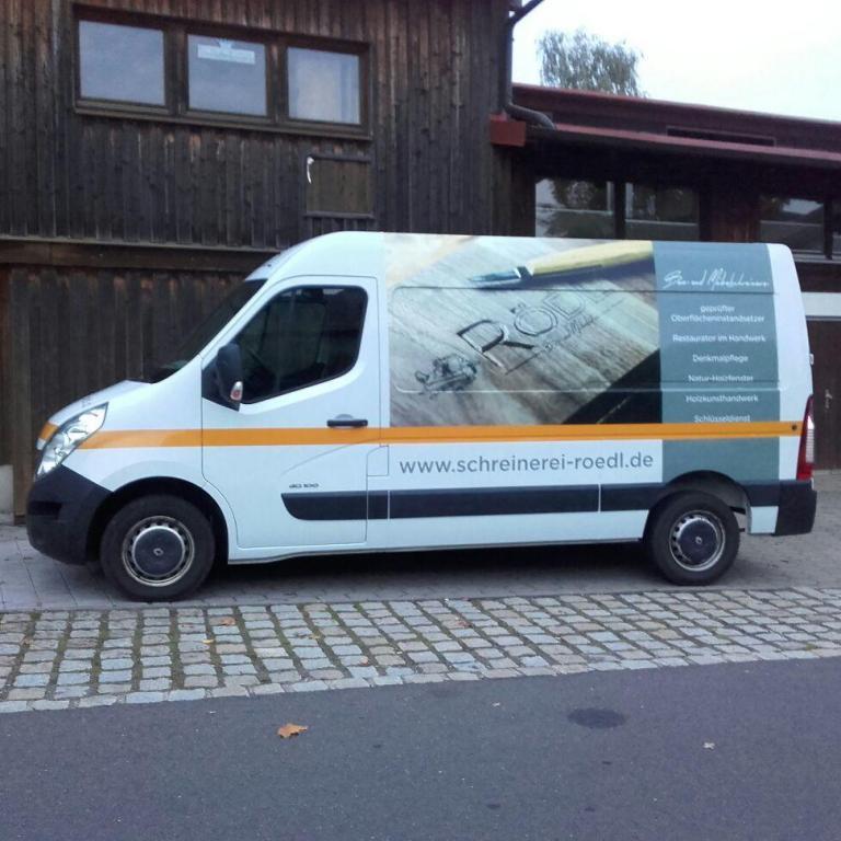 Fahrzeugbeklebung Schreinerei Rödl