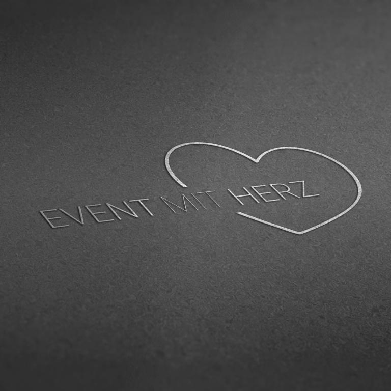 Event mit Herz Logo