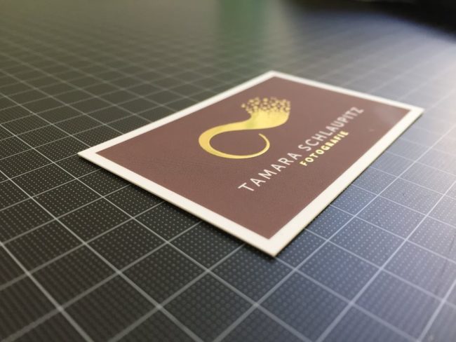 Visitenkarte mit Goldlack