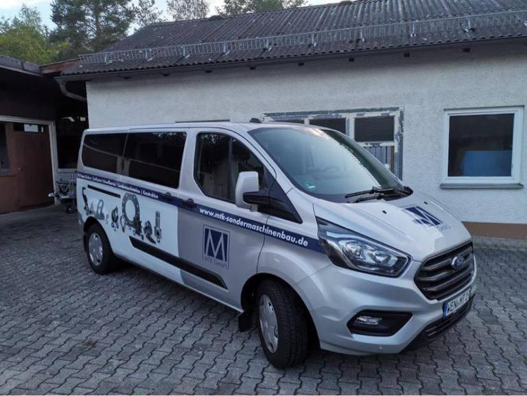 Fahrzeugbeklebung MTK Sondermaschinenbau