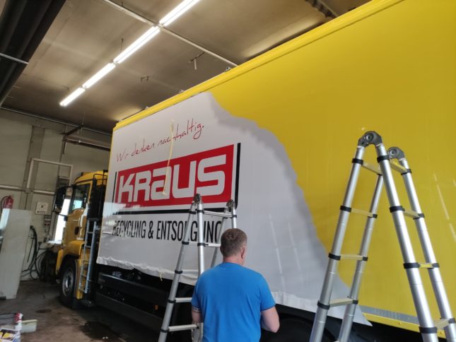 LKW Beklebung Werbung Folie Plane Truck Carwrap, Beklebung eines LKW für die Firma Kraus in Windischeschenbach