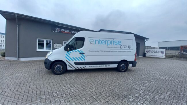 Fahrzeugbgeklebung Renault Master L3 H2 Enterprise Communications