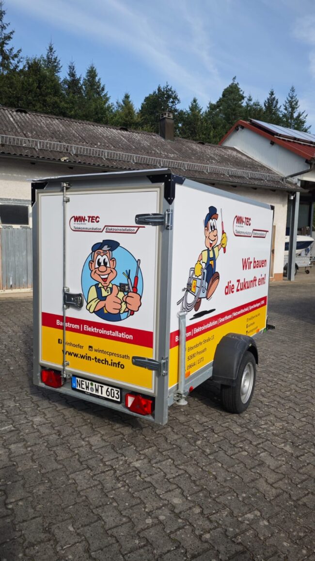 Anhänger beklebt WIN-TEC Pressath
