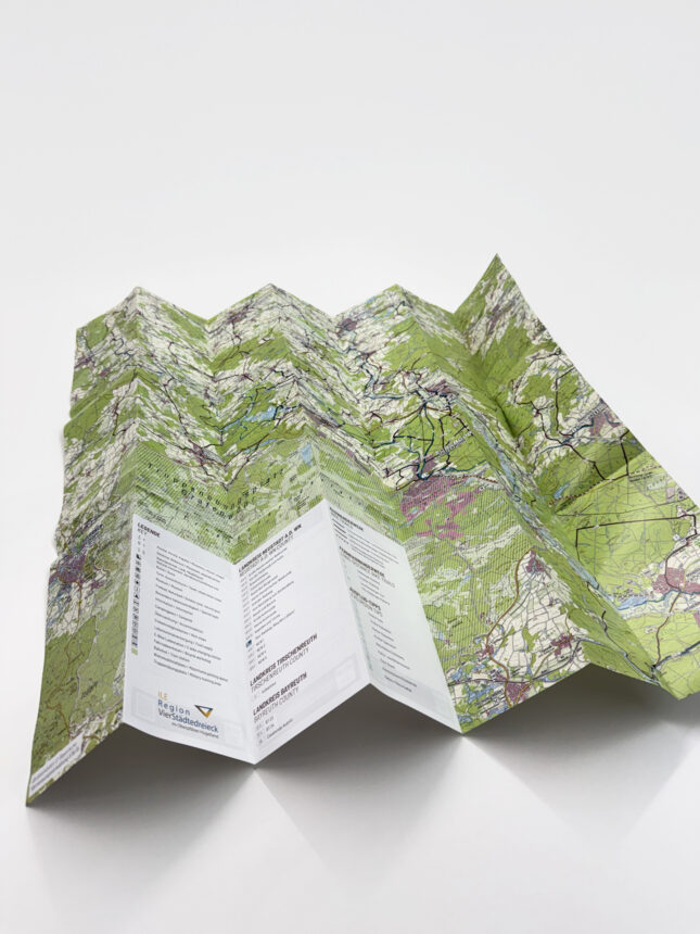 Gefalzte Karte mit den Sehenswürdigkeiten aus dem Oberpfälzer Hügelland