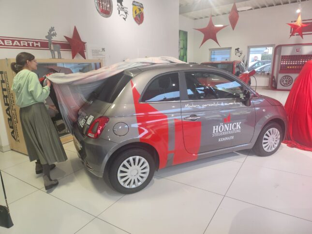 Branding / Fahrzeugbeschriftung der Hönick Steuerberatung